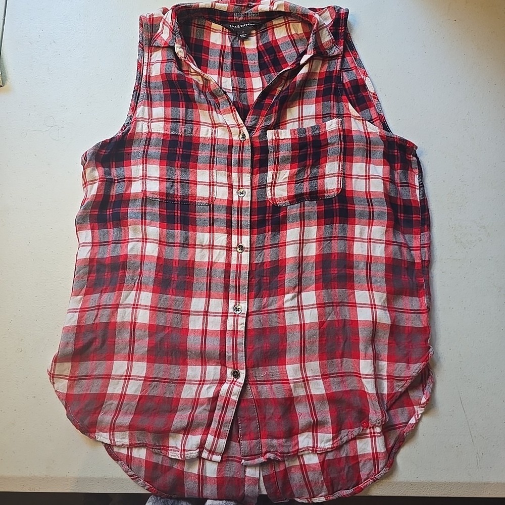 Women's Rock & Republic Red White and Blue Plaid Sleeveless Button-up Shirt sz M